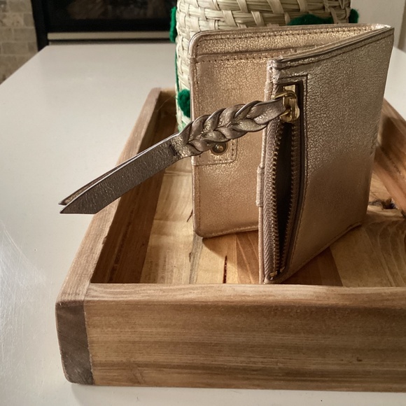 Gold Leather Wallet - Fossil - Picture 7 of 7